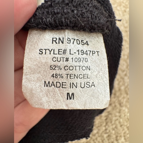 Lanston Black Wide Leg Drawstring Pant Size Medium - Picture 2 of 9